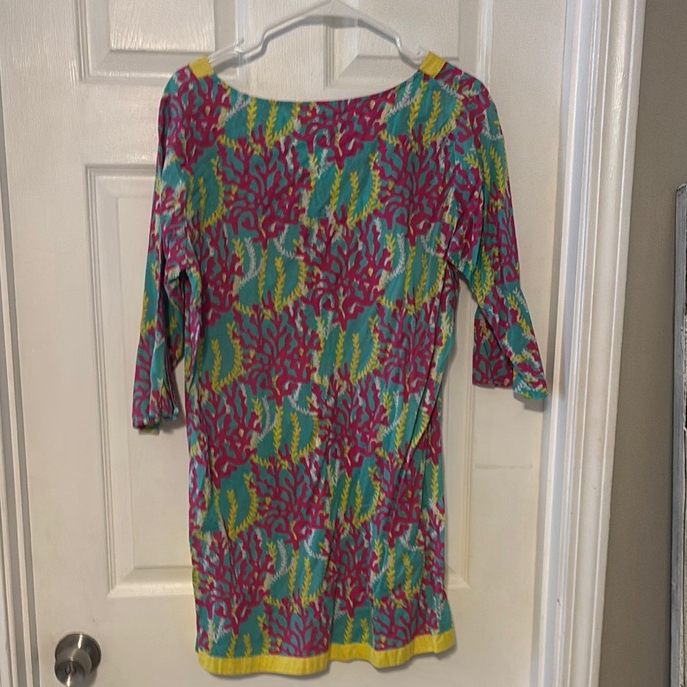 Women’s swim cover-up. Size medium. Perfect for beach or pool! - Picture 5 of 6